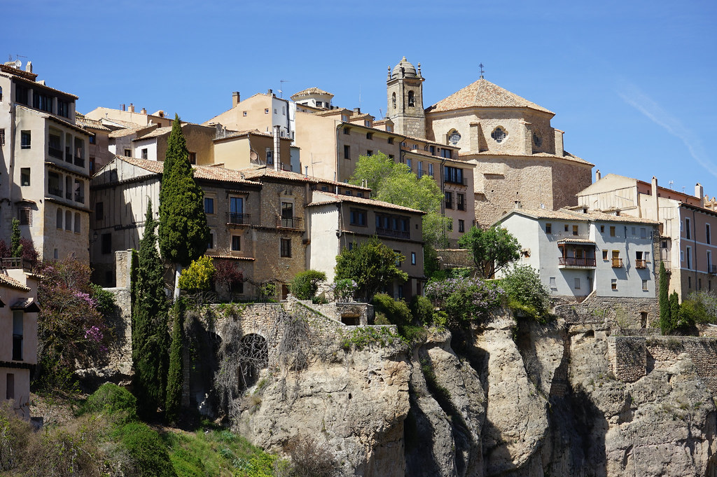 Vue sur la vieille ville et la cathédrale de Cuenca.
