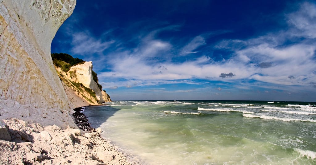 La mer creuse les falaises à Mons Klint – Photo de Nils Volkmer