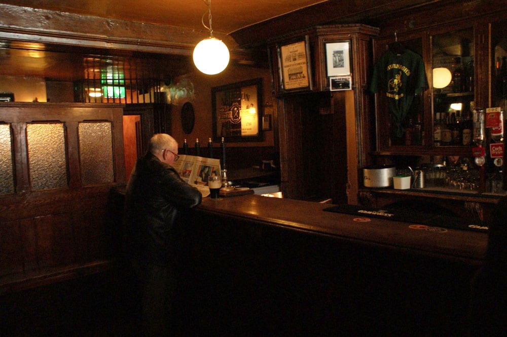 Pub de quartier John Kavanagh à Dublin.