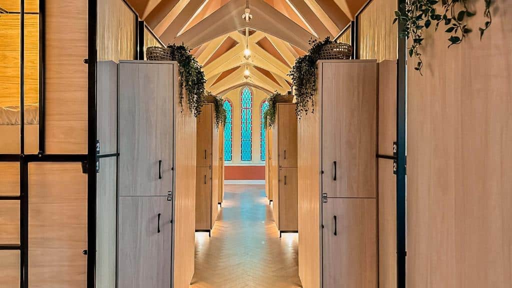 Dortoir de l'auberge de jeunesse Gardiner House Hostel à Dublin.