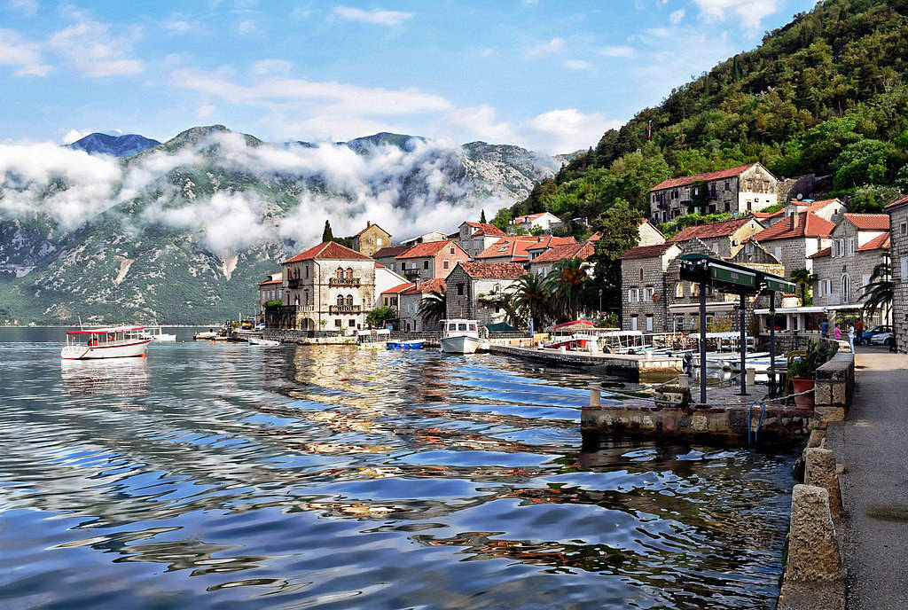 Village de Perast autour de bouches de Kotor - Jocelyn Erskine-Kellie - Licence ccby 2.0