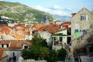 Vue depuis les remparts du centre historique de Dubrovnik.