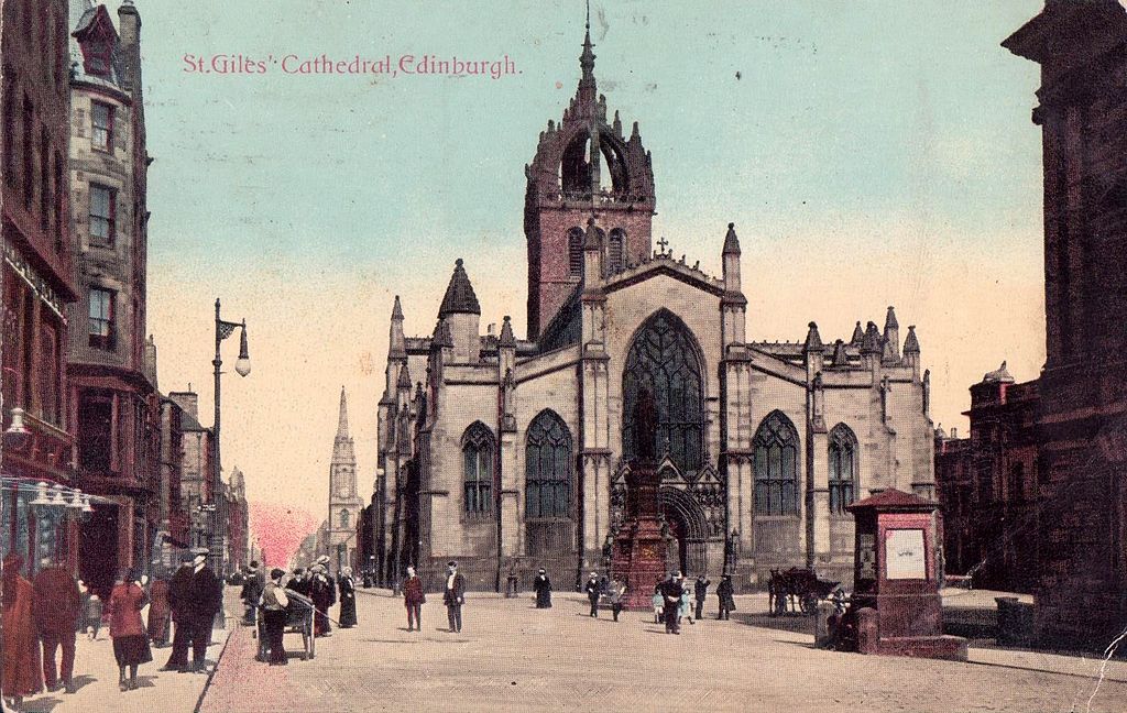 Monument : Cathédrale Saint Giles à Edimbourg sur une carte postale de 1915.