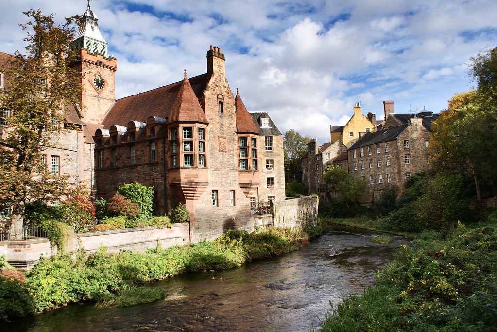 Vue sur le village de Dean à Edimbourg le long de la rivière Water of Leith