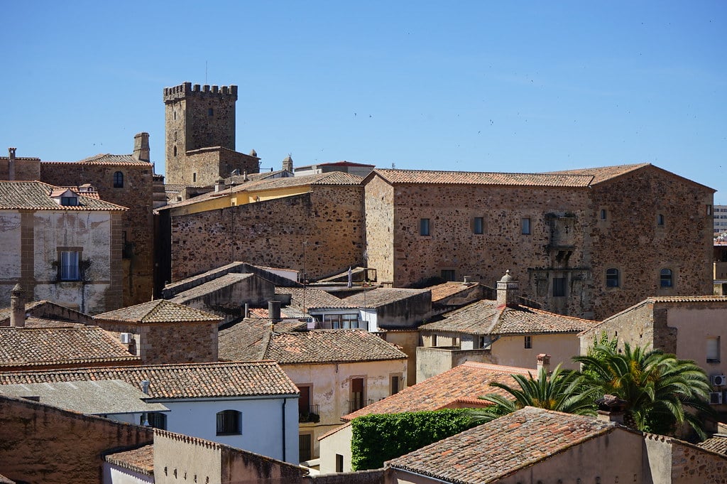 Vue sur la Vieille Ville de Caceres.