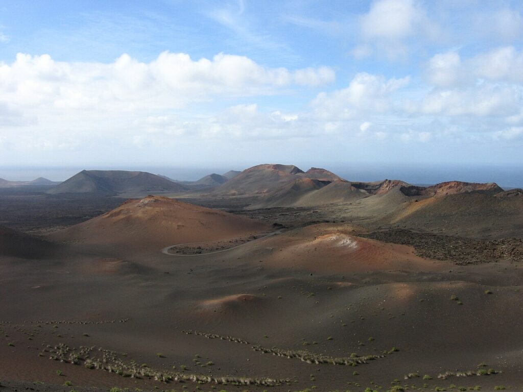 Parc de Timanfaya sur l'ïle de Lanzarote dans les Canaries - Photo de rgmz - Licence ccbysa 3.0