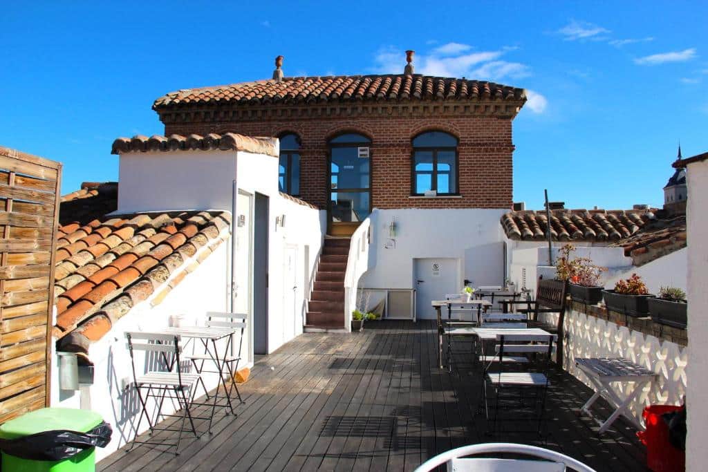 Rooftop de l'auberge de jeunesse Oasis Backpackers Toledo à Tolède.