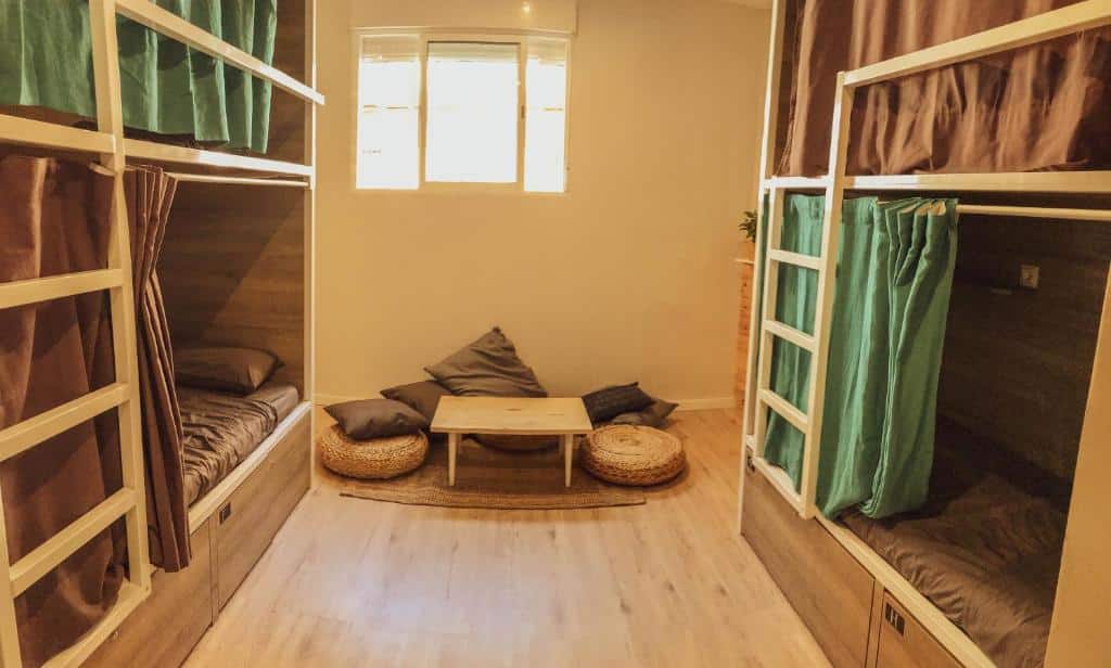 Dortoir de l'auberge de jeunesse Cantagua Hostel à Valence (Espagne).