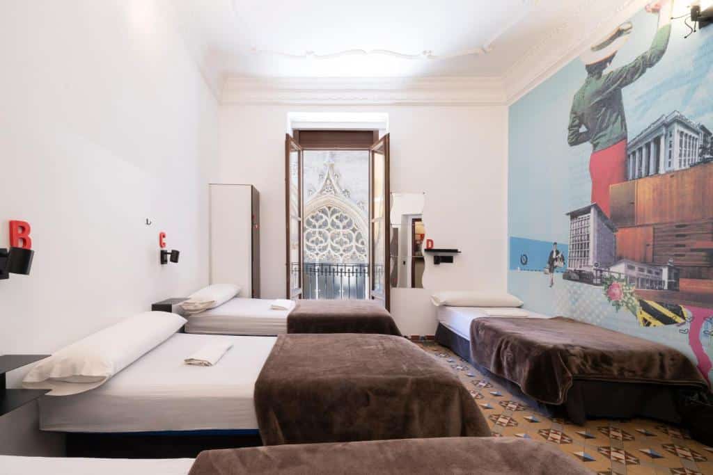 Chambre de l'auberge de jeunesse Home Youth Hostel de Valence.