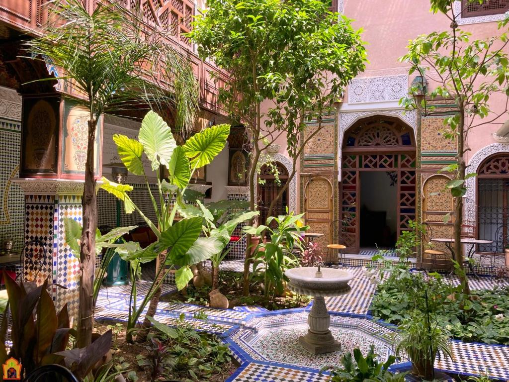 Cour du Riad Toyour à Fès.