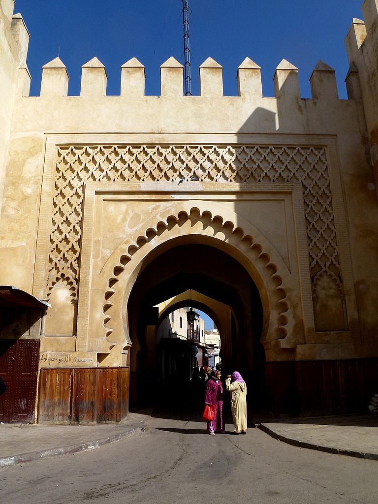 Porte de Bab Semmarine dans le quartier de Jdid à Fès - Photo d'Hiroki Ogawa