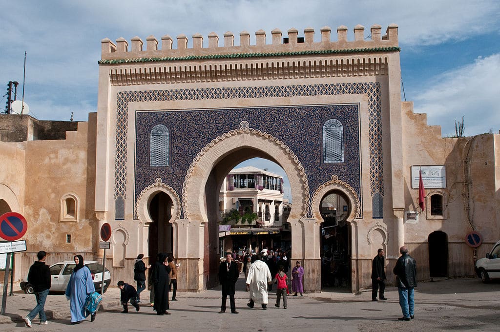 Porte Bleue, entrée la plus touristique sur la Médina, vieille ville de Fès - Photo de Michal Osmenda