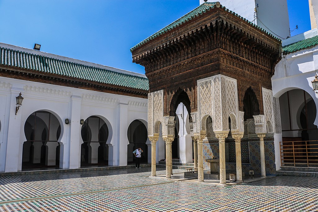 Lire la suite à propos de l’article Mosquées à Fès : Mosquée Karaouiyne et les autres