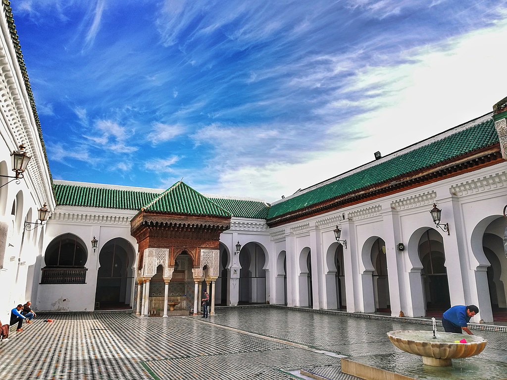 Dans la cour de l'Université Karawiyine - Photo de Momed Salhi.