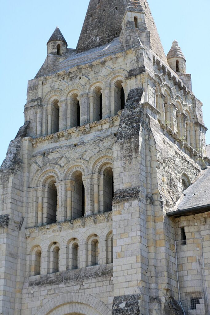 Clocher de l'église romane Notre Dame de Cunault - Photo d'Antoine Garnier - Licence ccbysa 4.0