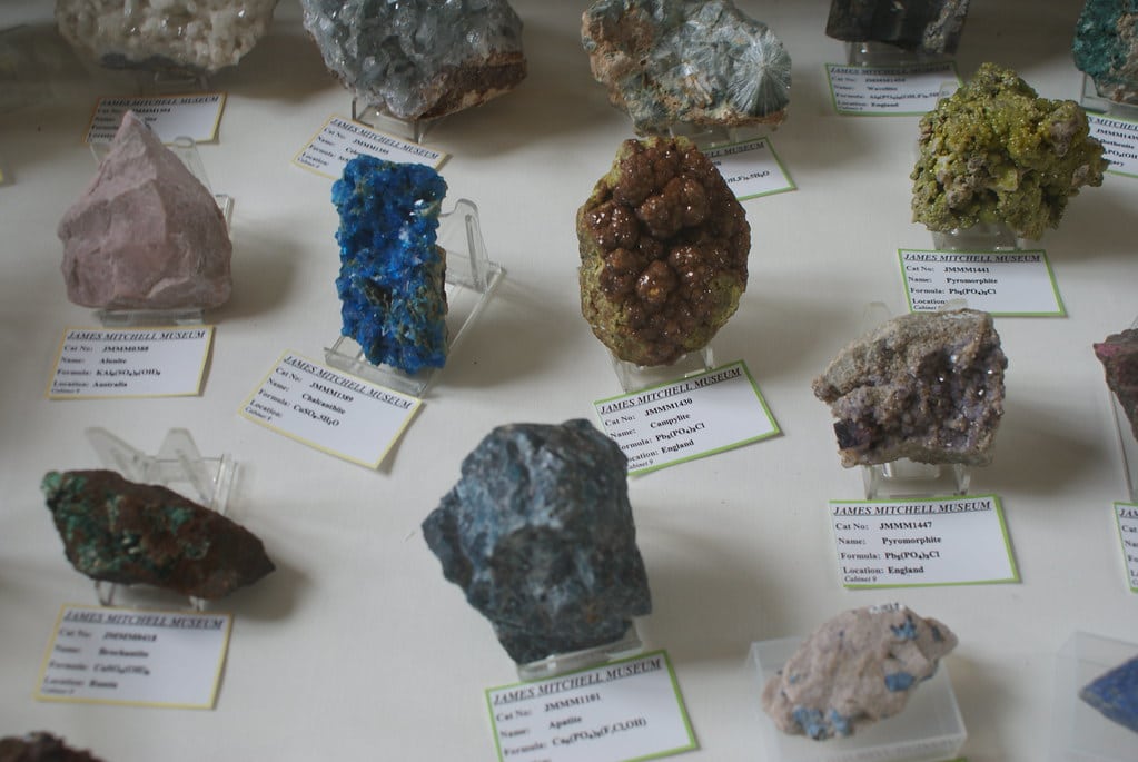Diverses roches du Musée de géologie James Mitchell. 