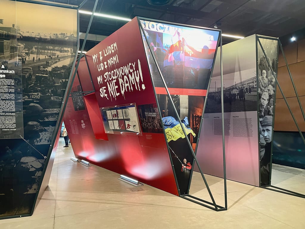 Expo temporaire du Centre Européen de Solidarité (Europejskie Centrum Solidarnosci) à Gdansk.