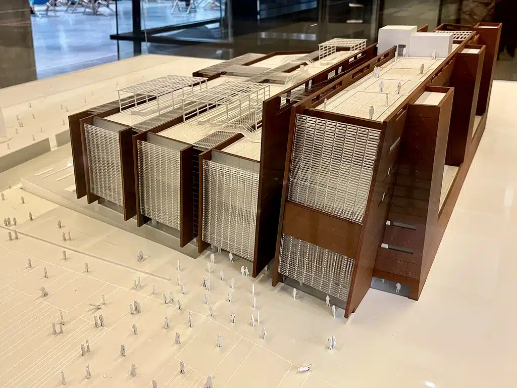 Maquette du batiment du Centre Européen de Solidarité (Europejskie Centrum Solidarnosci) à Gdansk.