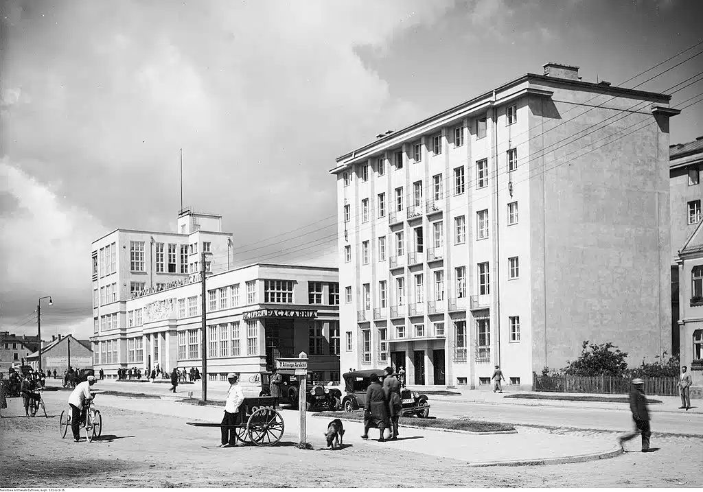 Dans la ville nouvelle de Gdynia - Photo d'Henryk Poddebski.