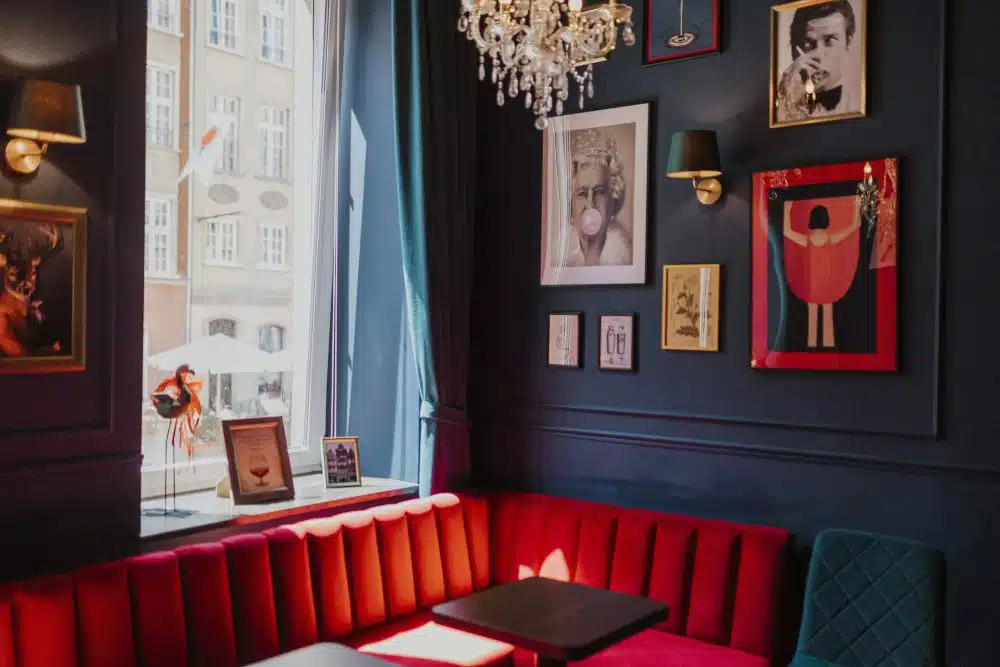 Dans le bar à cocktail Winston à Gdansk.