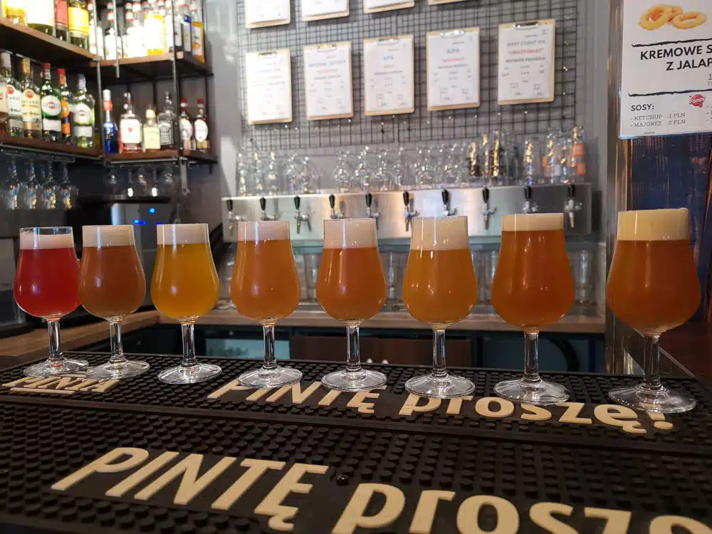 Bar Z innej beczki pour celles et ceux qui s'aventurent en dehors du centre de Gdansk, ici à Wrzeszcz.