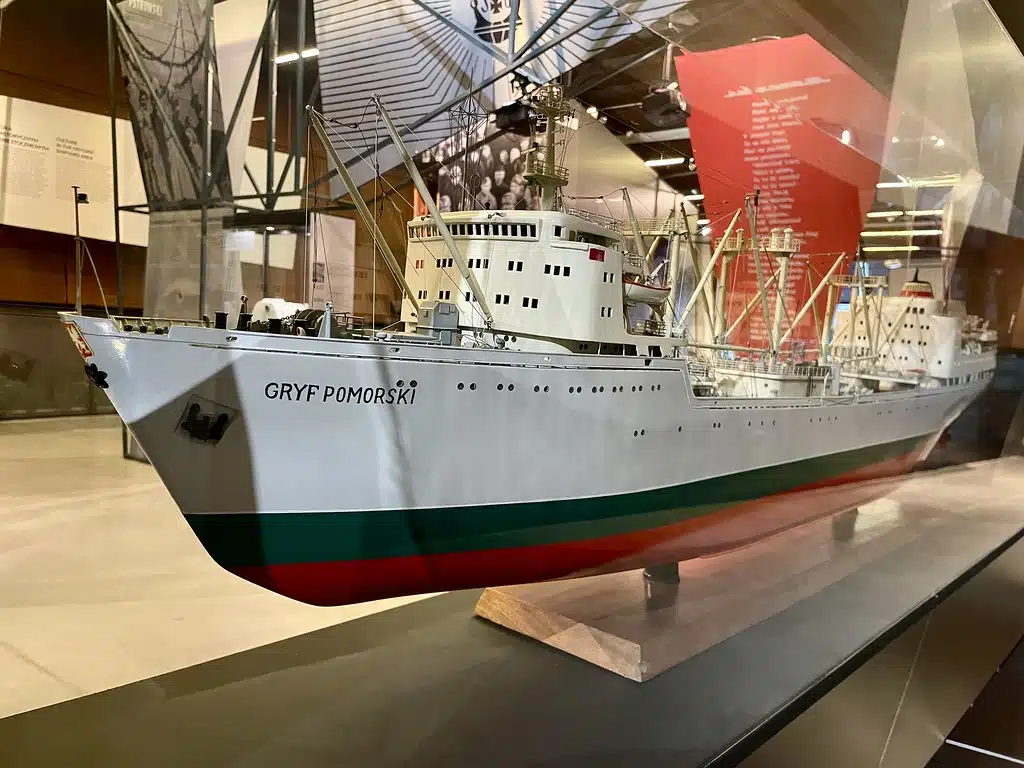 "Gryf pomorski", exemple de modèle de bateau construit le chantier naval de Gdansk.