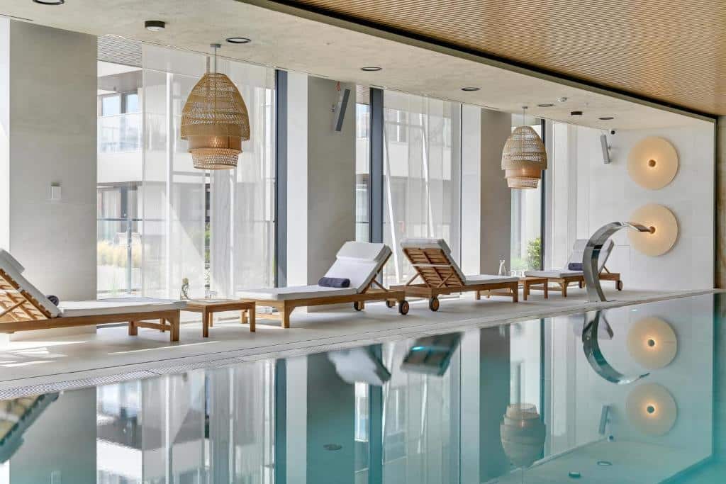 Piscine de l'Hotel Grano apartments à Gdansk.