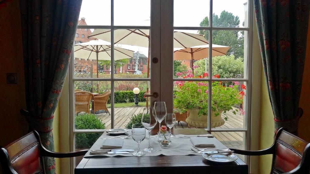 Restaurant de l'hotel Podewils à Gdansk.