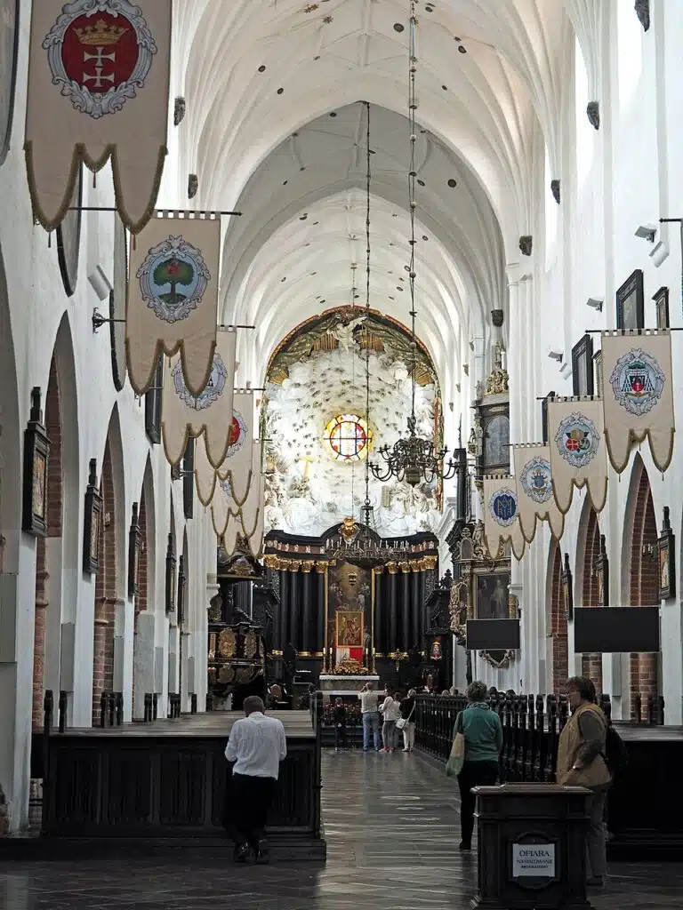 Intérieur de la Cathédrale d'Oliwa à Gdansk. Photo de Hajotthu - Licence ccbysa 3.0