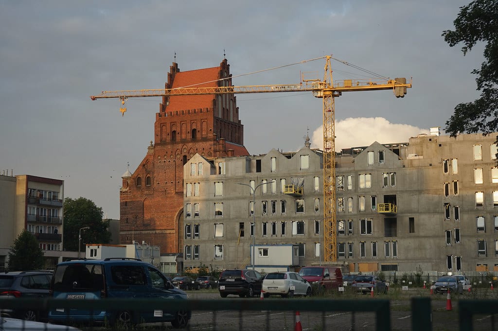 Chantier de construction dans le quartier de Dolne Miasto à Gdansk.