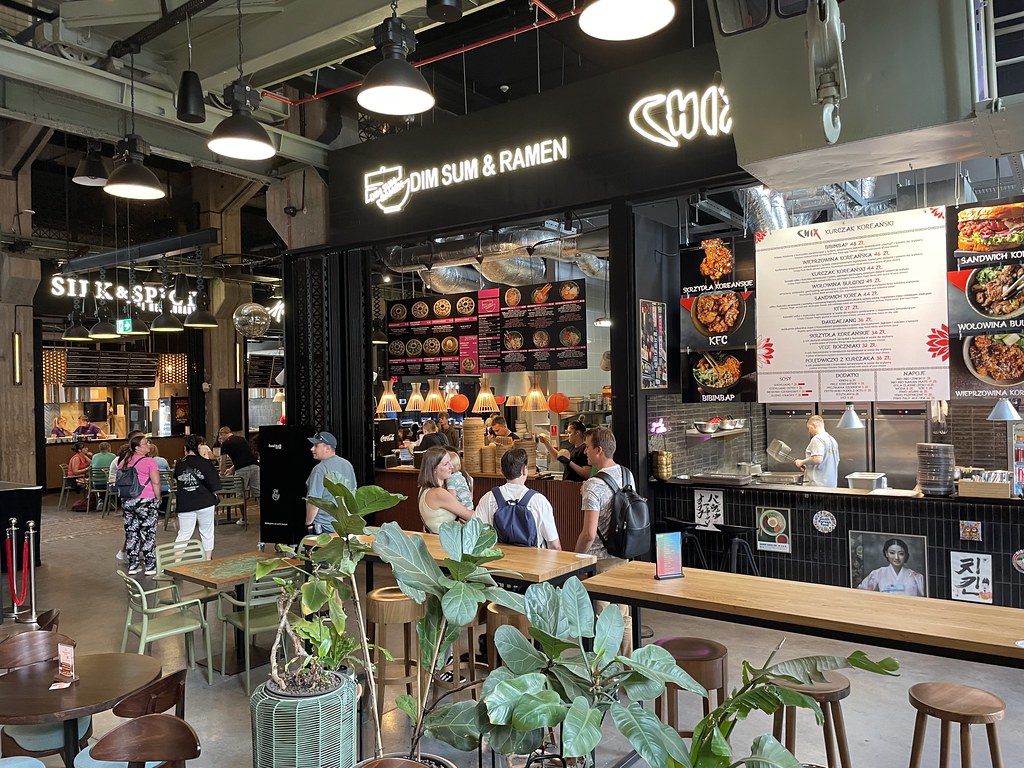 Food-hall Montownia dans le quartier de la Stocznia de Gdansk.