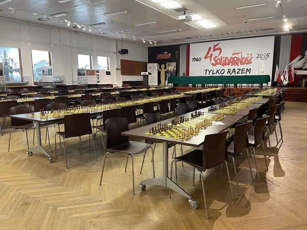 Dans la Grande Salle BHP de Solidarnosc à Gdansk. Ici furent signé les accords de Gdansk en 1980.