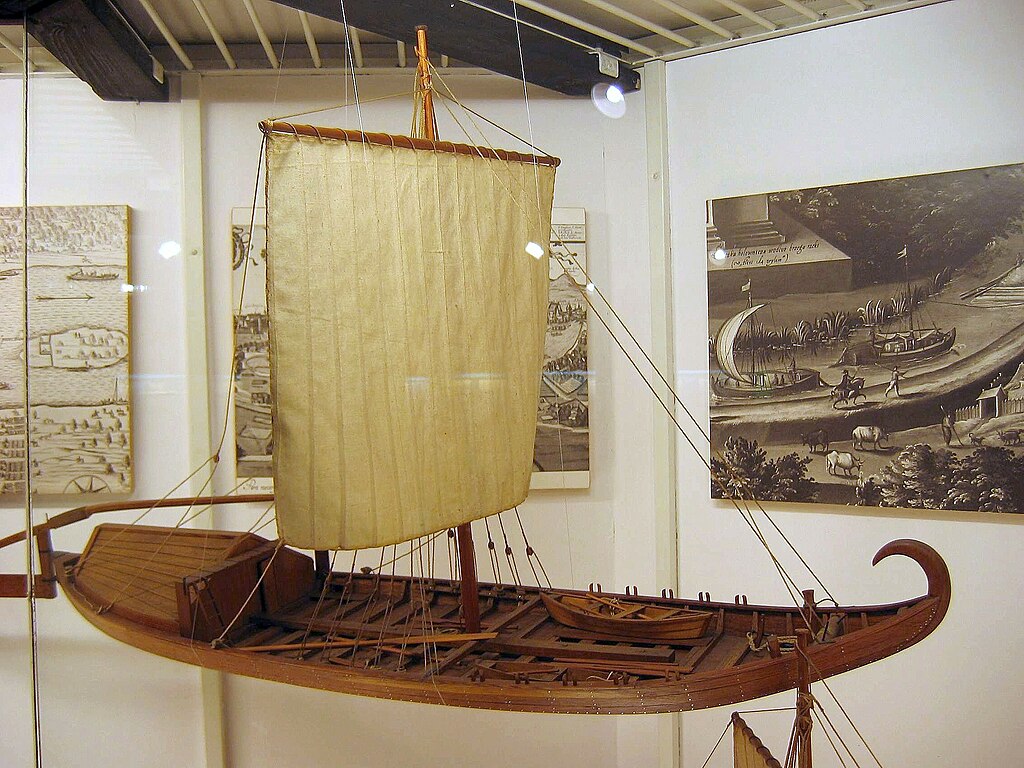 Bateau fluvial dans le Musée Maritime de Gdansk - Photo de Maciej Szczepanczyk - Licence ccby 3.0