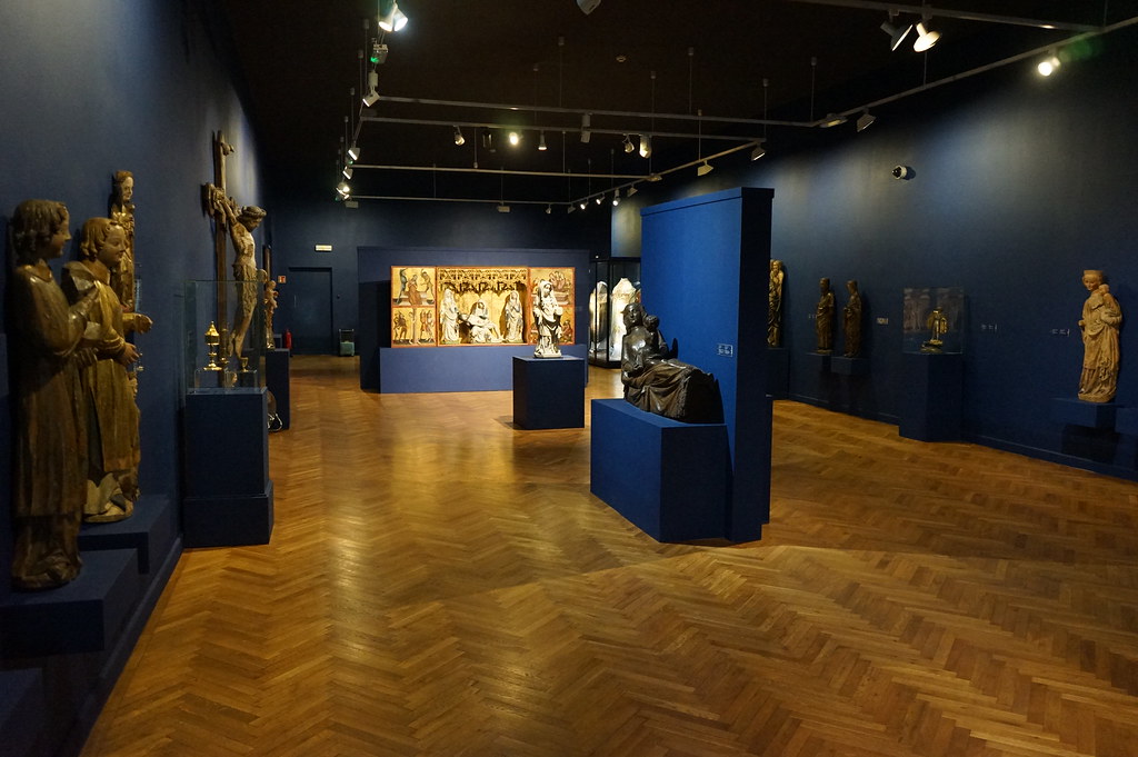 Salle d'expo gothique dans le Musée National de Gdansk.