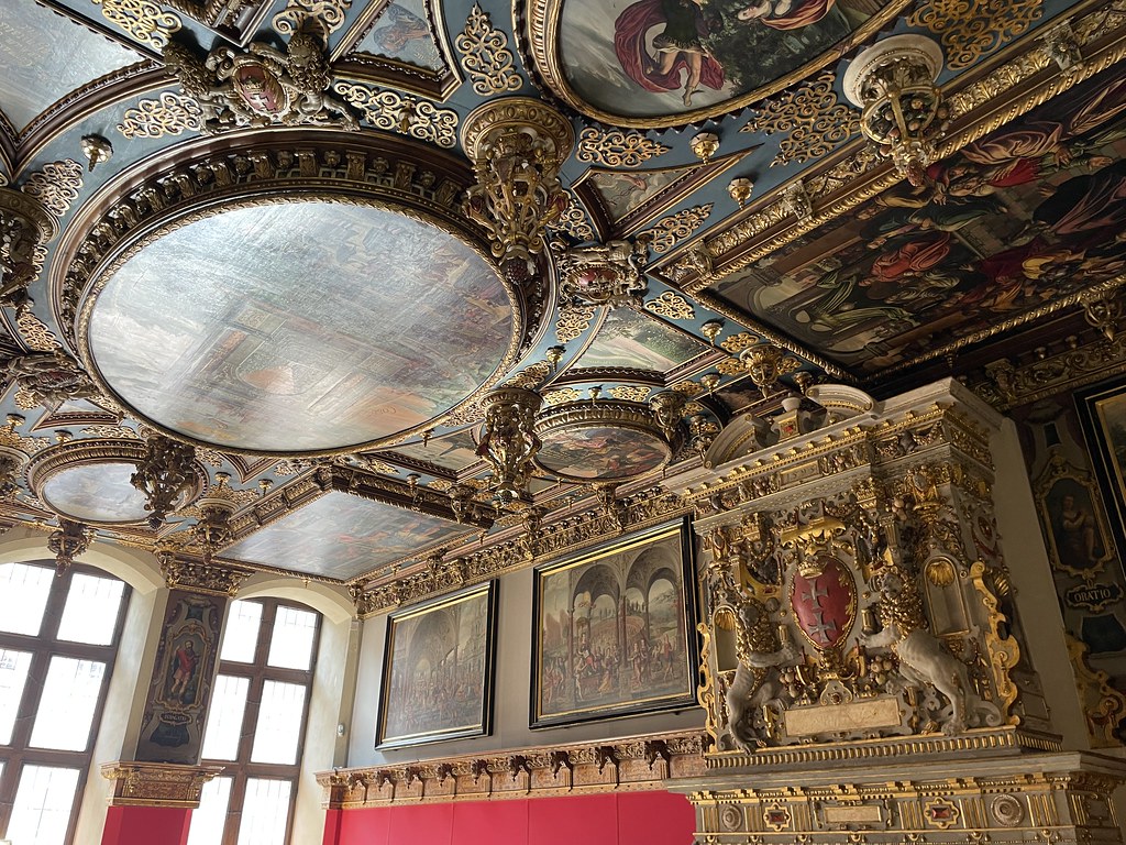 Plafond du Salon Rouge dans le Ratusz, Hotel de Ville de Gdansk.