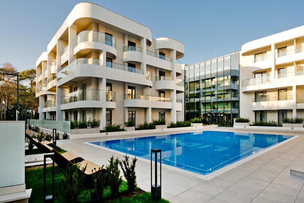 Vue de l'Hotel LIDO by BlueApart à Jurata sur la presqu'Île de Hel.