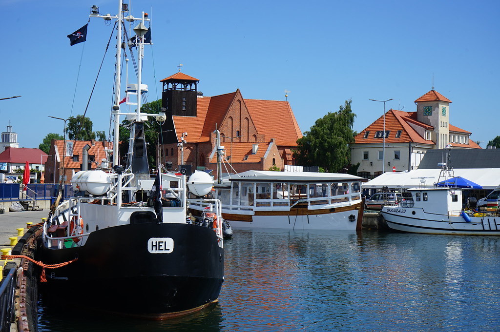 Dans le port de pêche de Hel.
