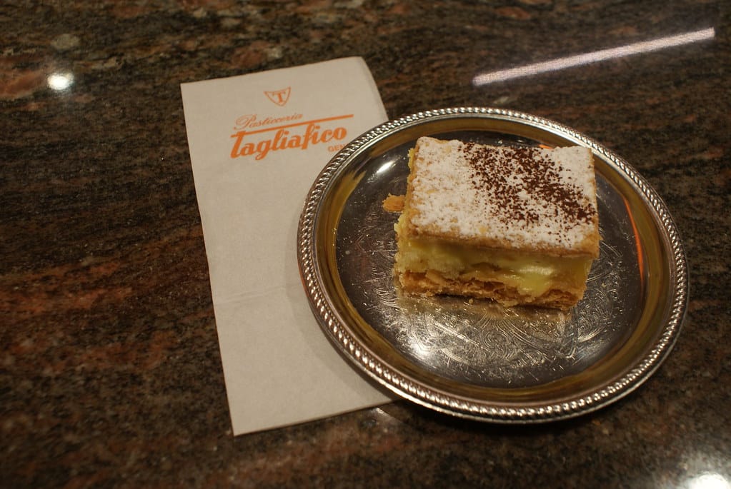 Mille feuille ou "Diplomatico" du Café Patisserie Tagliafico à Gênes.