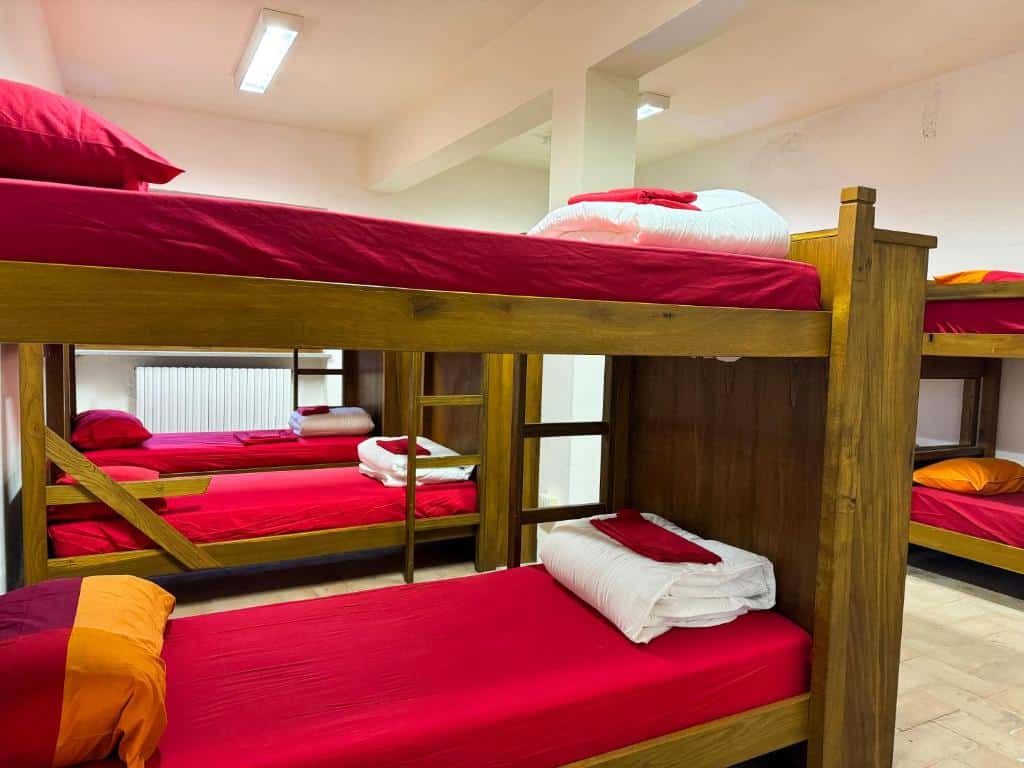 Auberge Rifugio Nido del Biancone dans le parc Parco Naturale delle Capanne di Marcarolo.