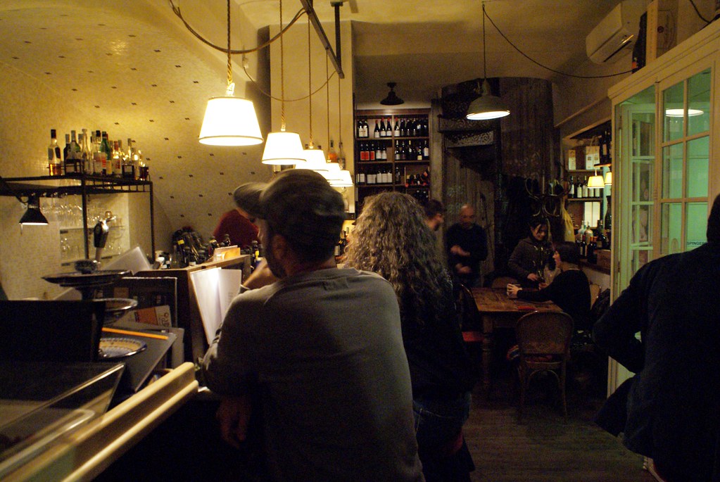 Petite adresse confidentielle : Bar à vin Cantine Matteotti à Gênes.