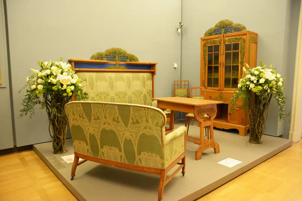 GAM de Genes / Nervi : Mobilier art nouveau, photo de Betti1955, licence ccbysa40.