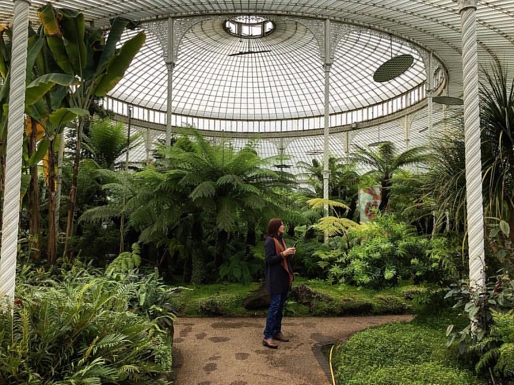 Dans la serre tropicale du Kibble palace du jardin botanique de Glasgow – Photo de Thomas Mathie