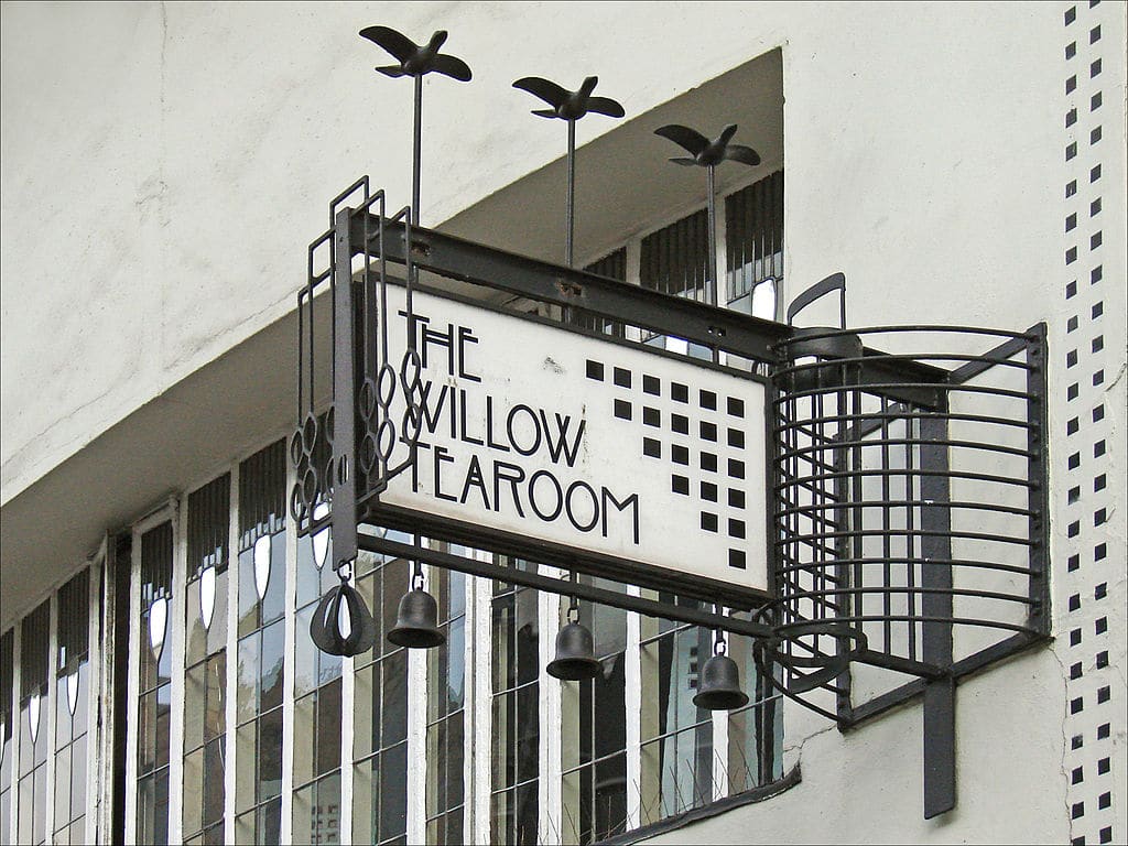 Sur les traces de Mackintosh : L'enseigne du salon de thé "the Willow Tearoom" à Glasgow - Photo de Jean-Pierre Dalbéra