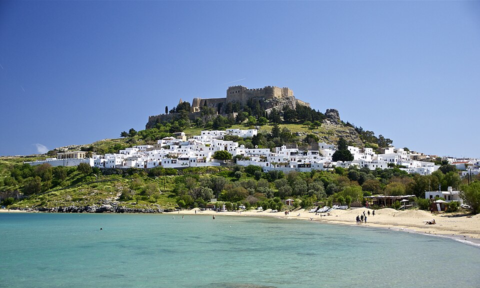 Chateau et Acropole de Lindos sur l'Île de Rhodes en Grèce - Photo de Jebulon - Licence c0