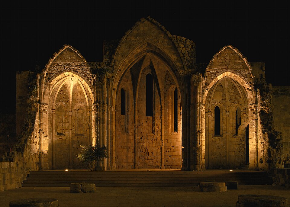 Ruine de l'église Sainte Marie de Burgh à Rhodes - Photo de Jebulon - Licence c0