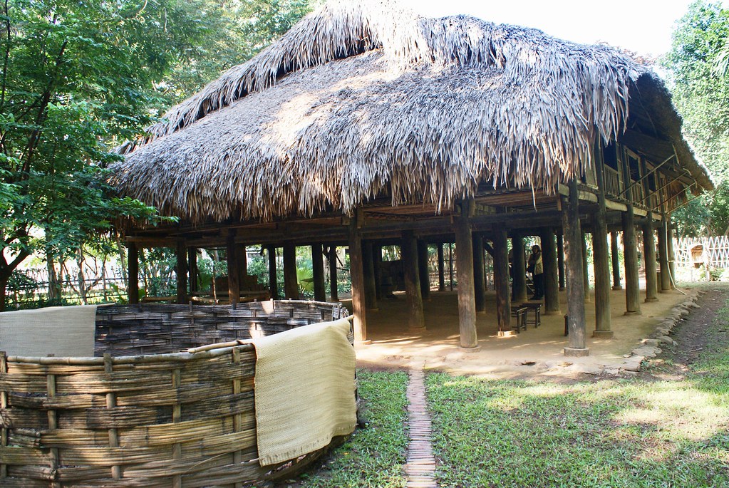 Maison Tay dans le musée ethnographique d’Hanoi.