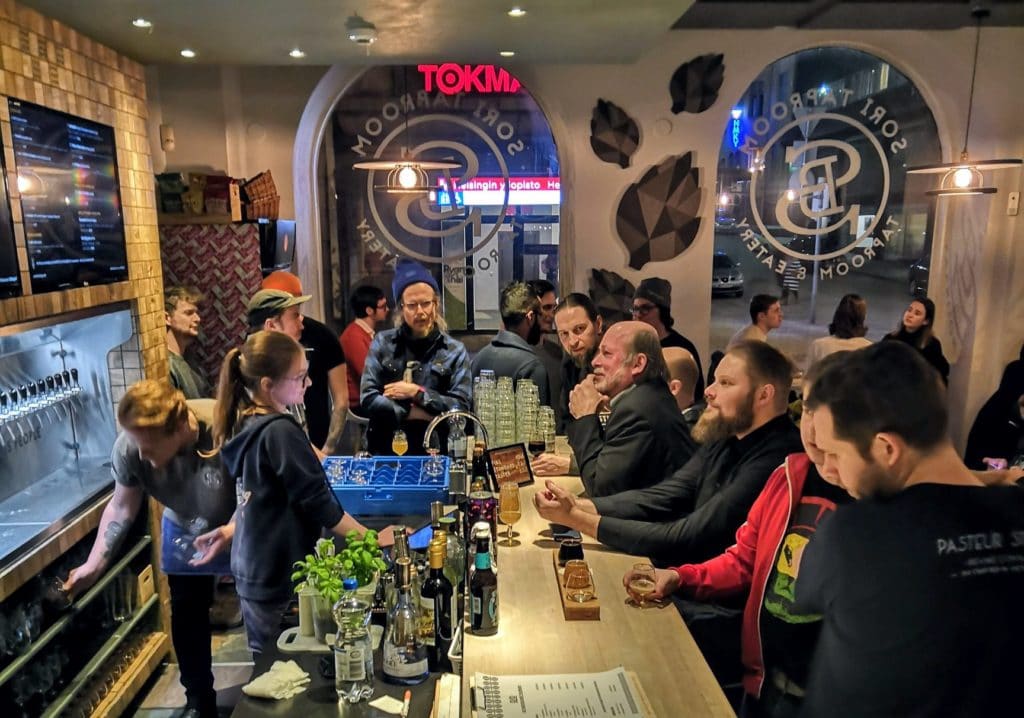 Bar à bière et microbrasserie Sori Taproom à Helsinki.