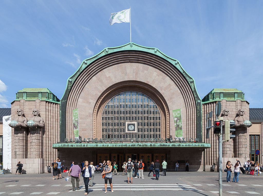 Façade de la Gare d'Helsinki - Photo de Diego Delso.