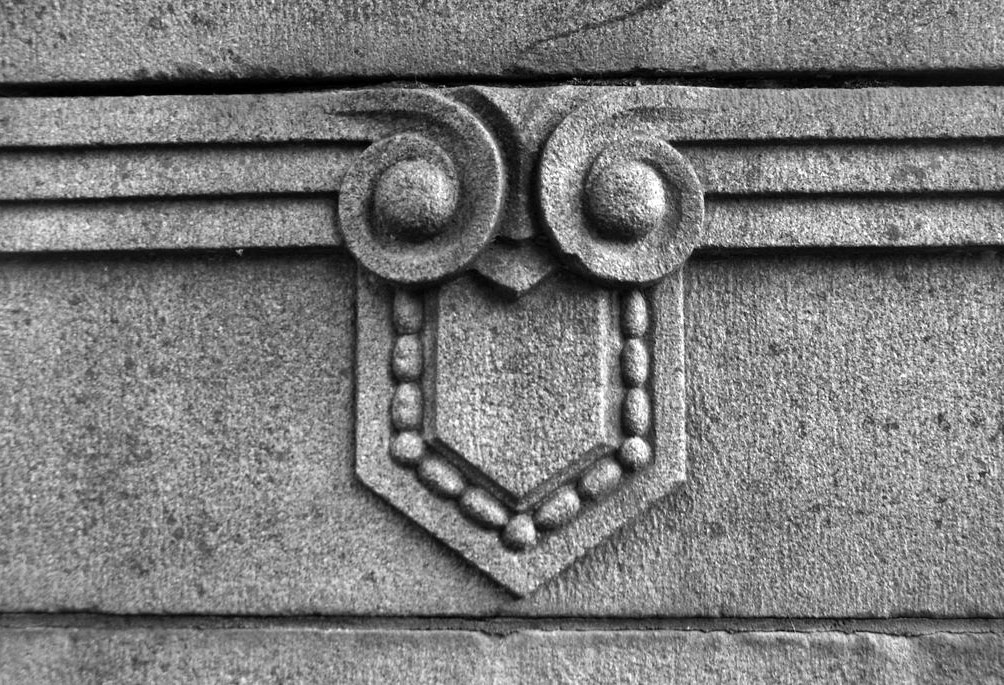 Motif de hibou sur un pont d'Helsinki.