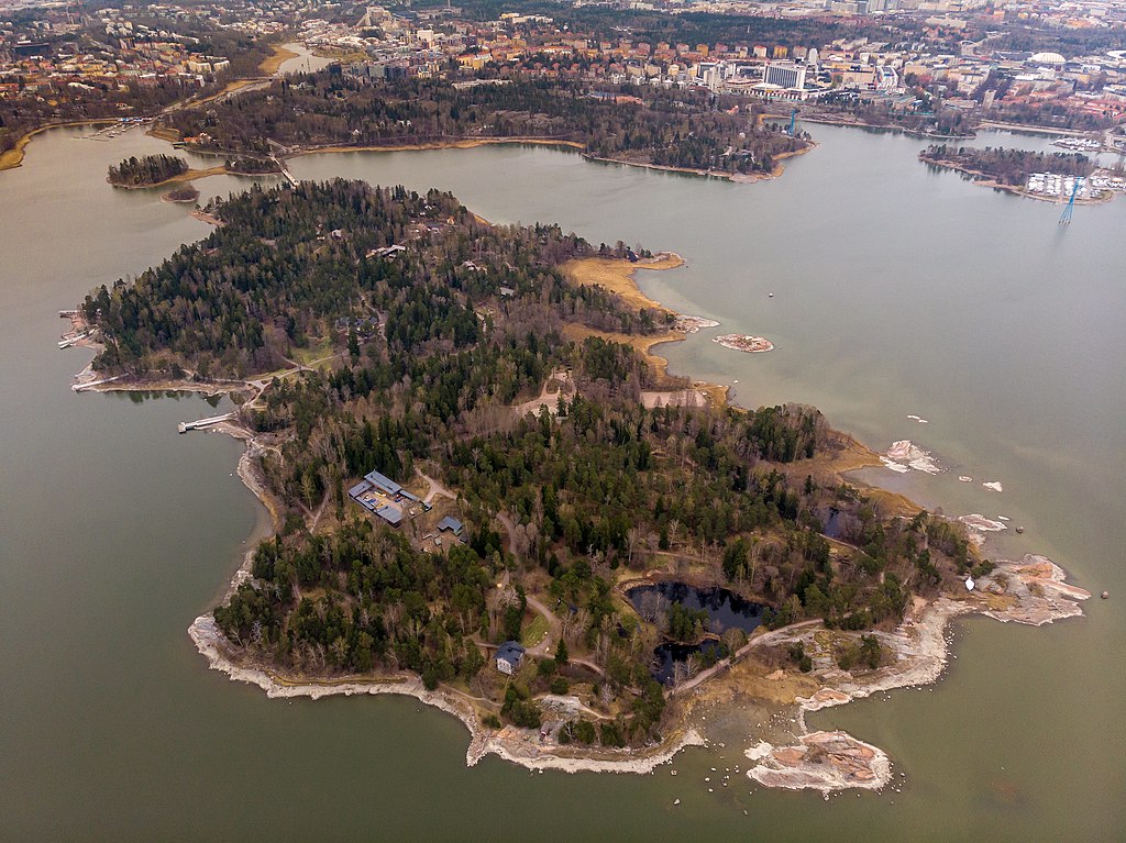 Seurasaari, parc et musée ethnographique en plein air (Skansen) d'Helsinki - Photo de Ralf Roletschek.